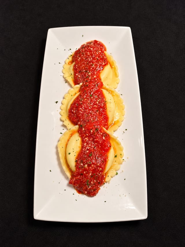 3 Large Cheese Ravioli.